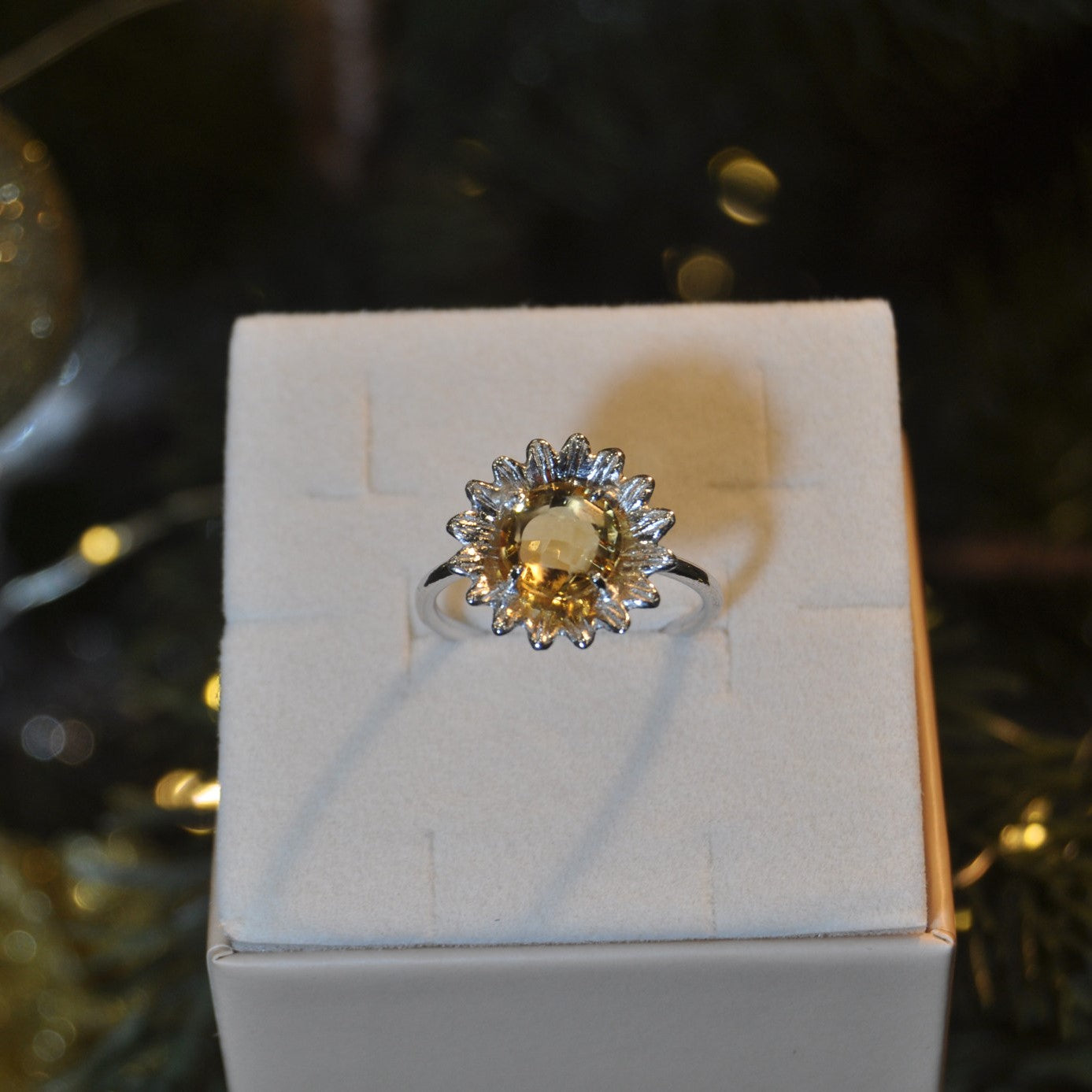 Solitario Girasole con pietra