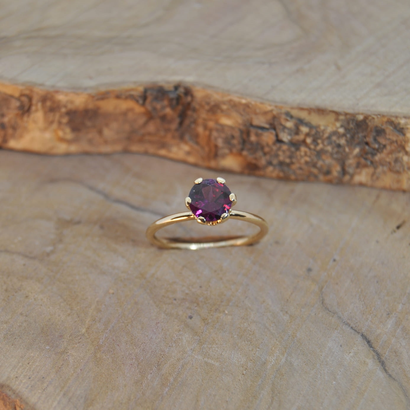 Solitario Corona Rodolite